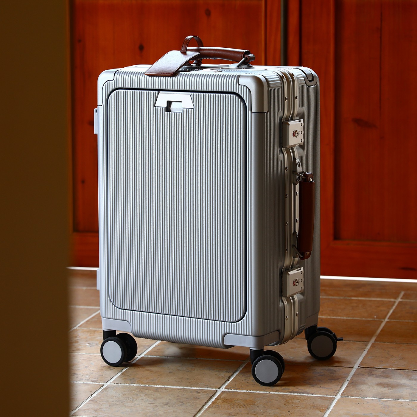Large Capacity Allowed To Boar - Aluminum Frame Carry On Luggage review and price